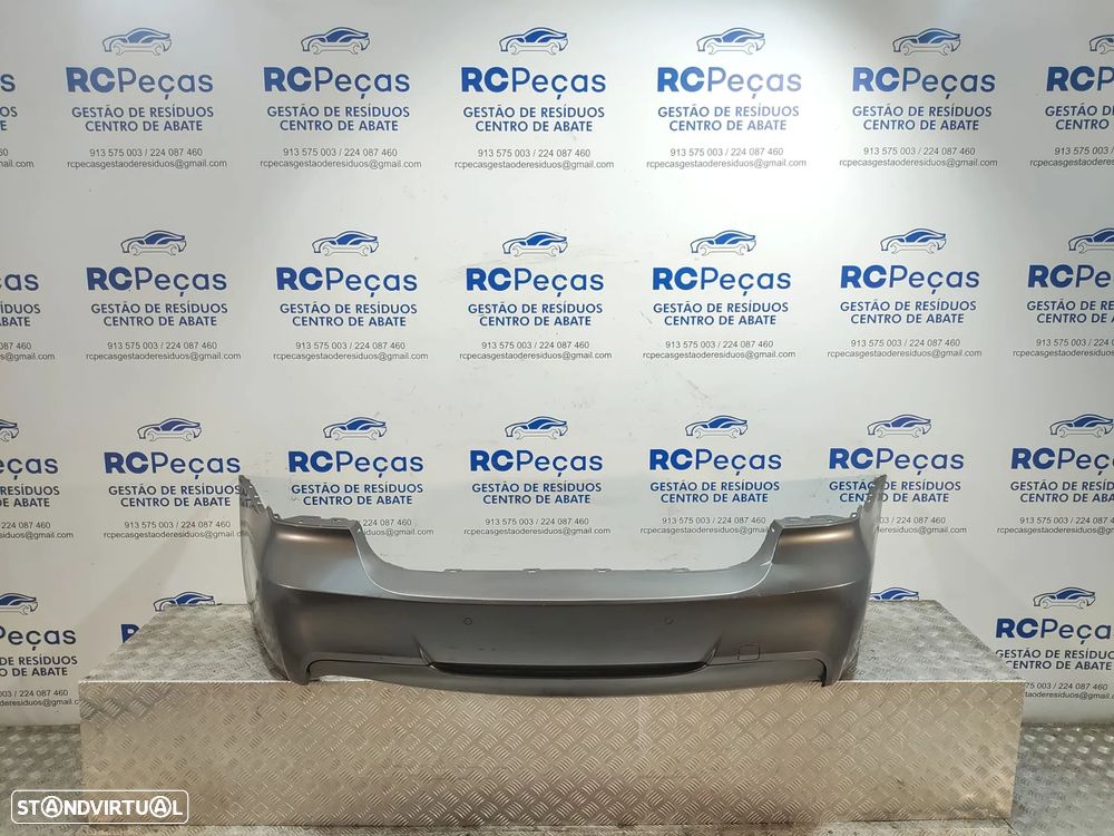 Parachoques Tras Traseiro BMW Serie 3 E90 Sedan Carro Pack M com Sensores de Estacionamento Original - 2