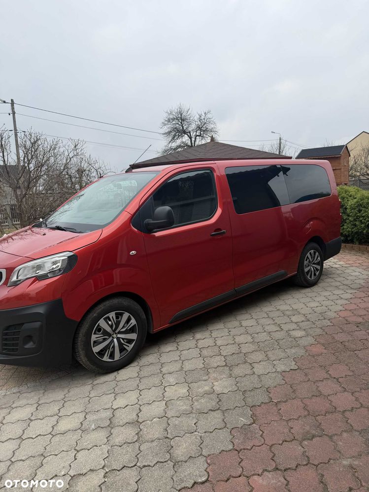 Peugeot Traveller - 2