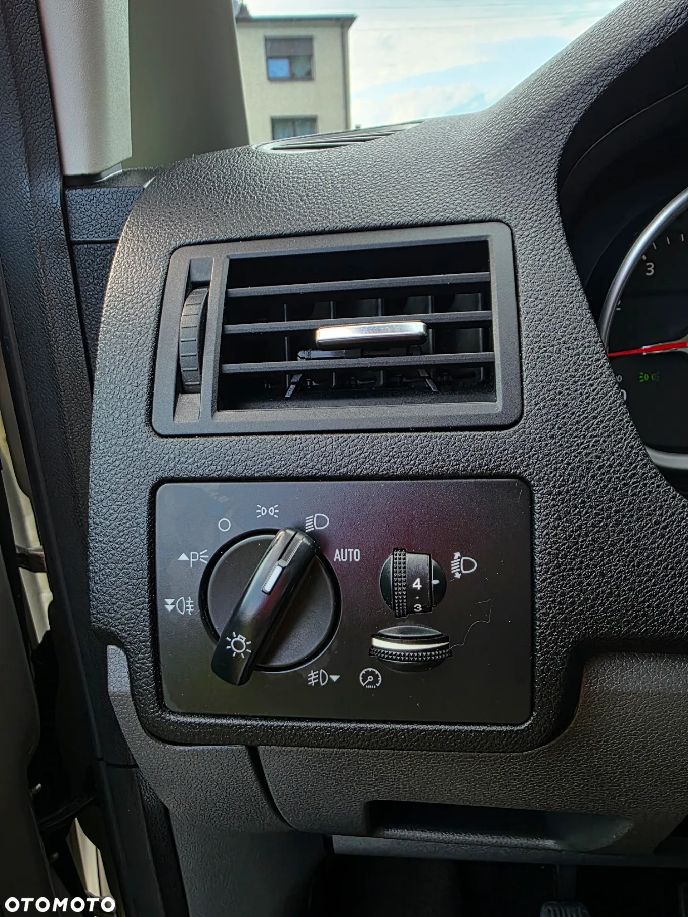 Ford C-MAX 1.8 Titanium - 12