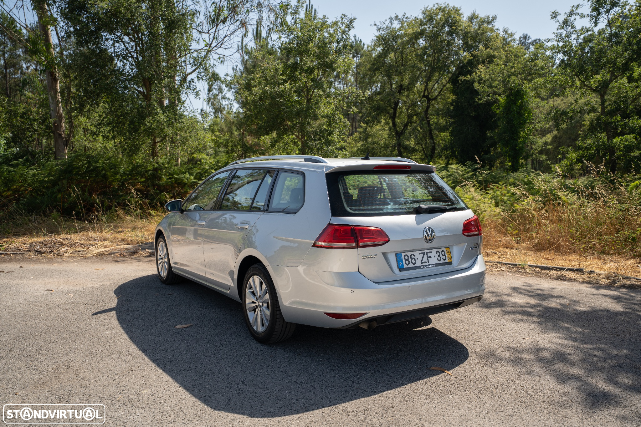 VW Golf Variant 1.6 TDi Confortline DSG - 4