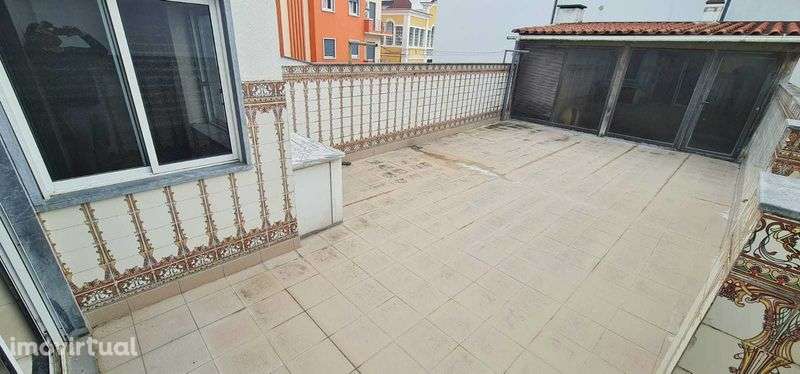 Predio moradia CENTRO de Alhandra de uso misto - Grande imagem: 5/10