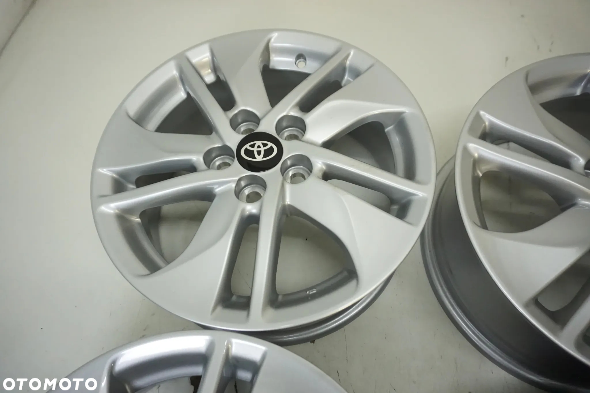 Felgi aluminiowe 15 TOYOTA YARIS IV PRIUS ORYGINAŁ NOWY MODEL - 3