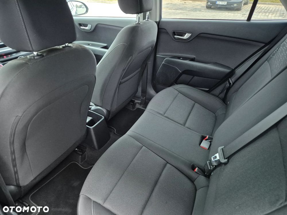 Kia Rio 1.2 Dream-Team Edition - 17