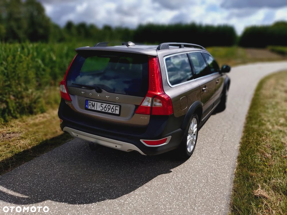 Volvo XC 70 D5 AWD Momentum - 39
