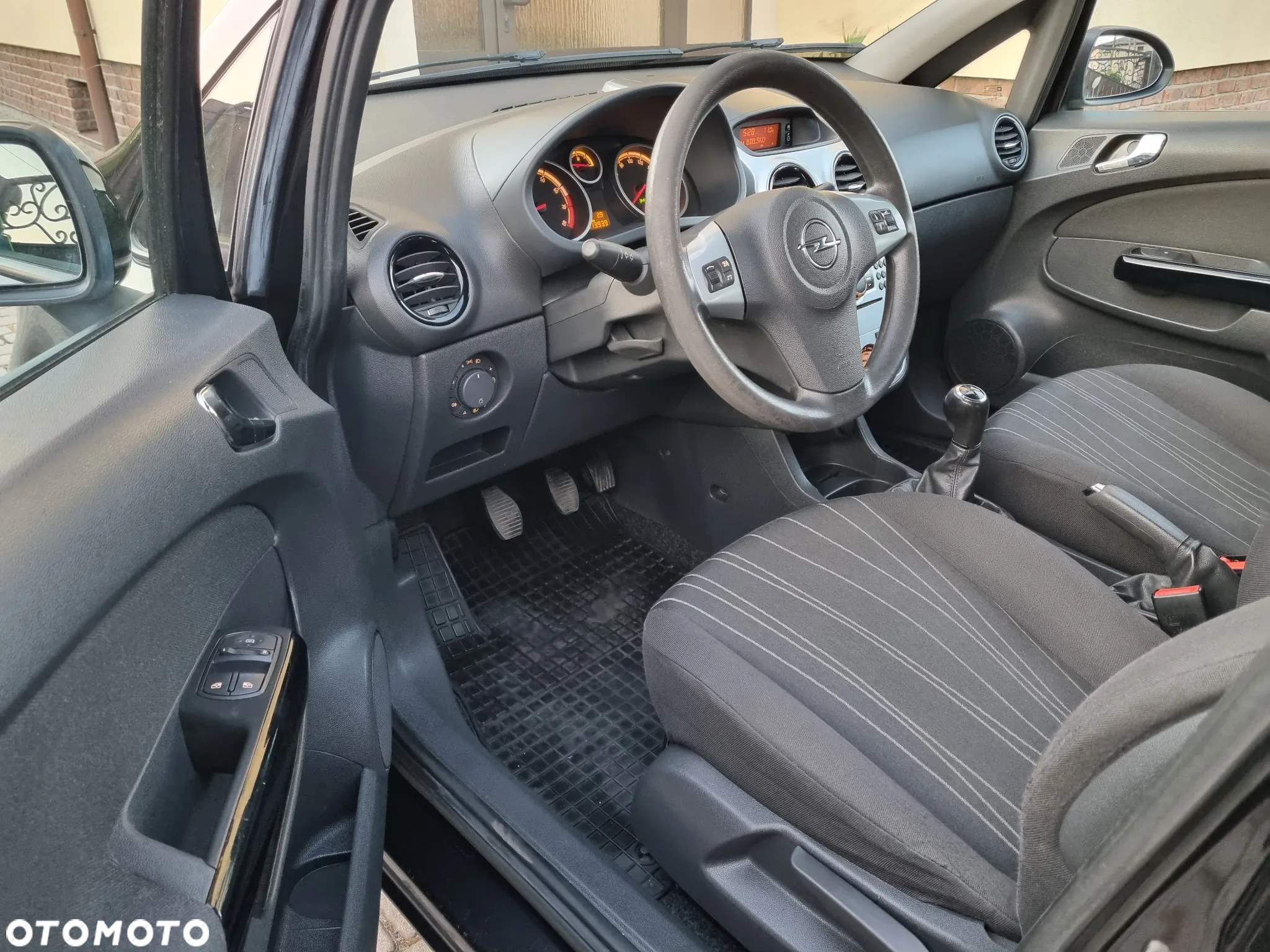 Opel Corsa 1.0 12V Innovation - 25
