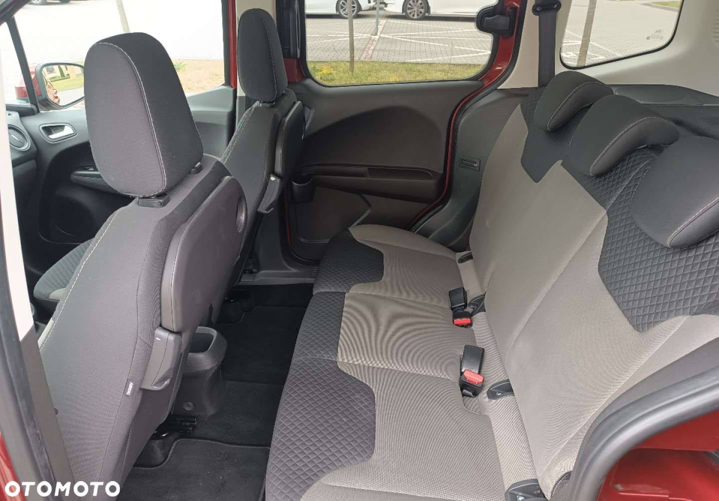 Ford Tourneo Courier - 20