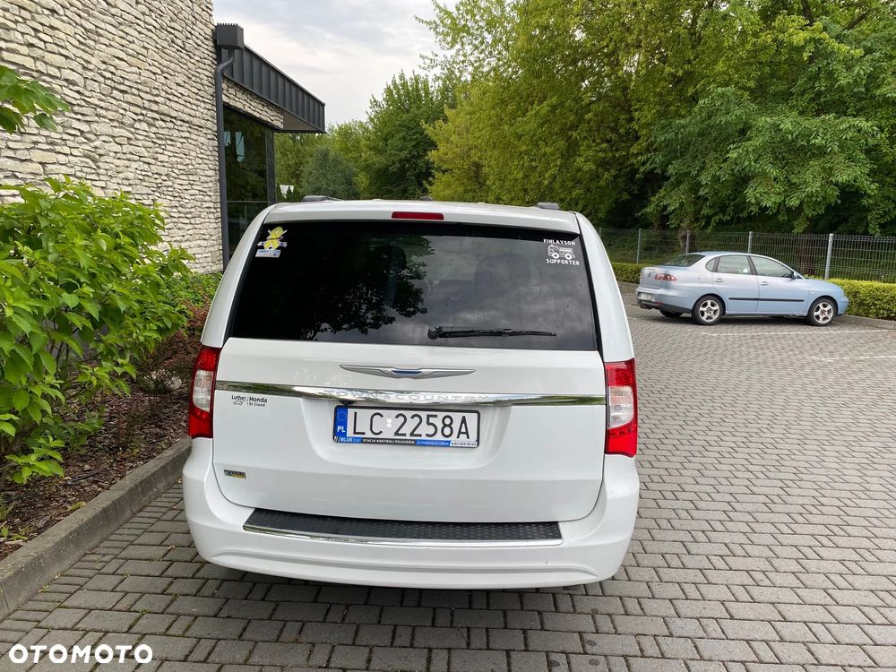 Chrysler Town & Country 3.6 Touring - 10