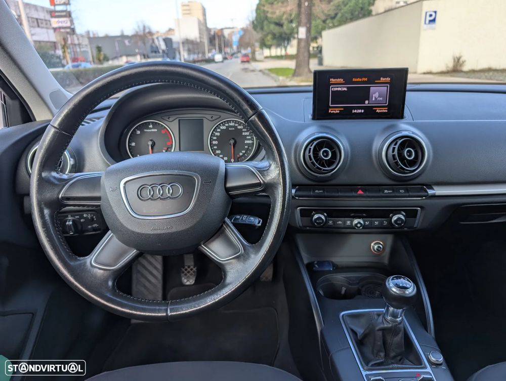 Audi A3 Sportback 1.6 TDI Attraction - 17