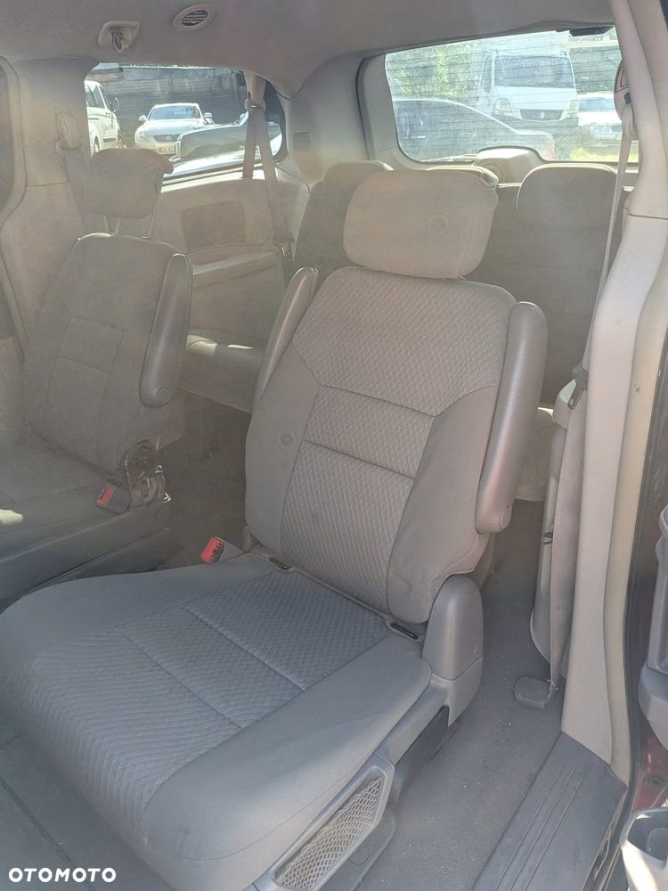 Chrysler Town & Country - 15