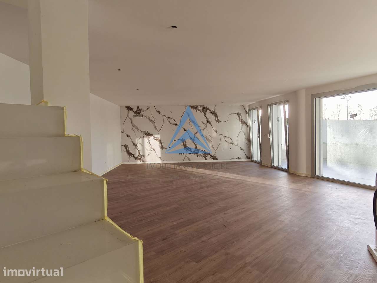 Apartamento T3 Duplex- Condomínio Fechado - Grande imagem: 4/49