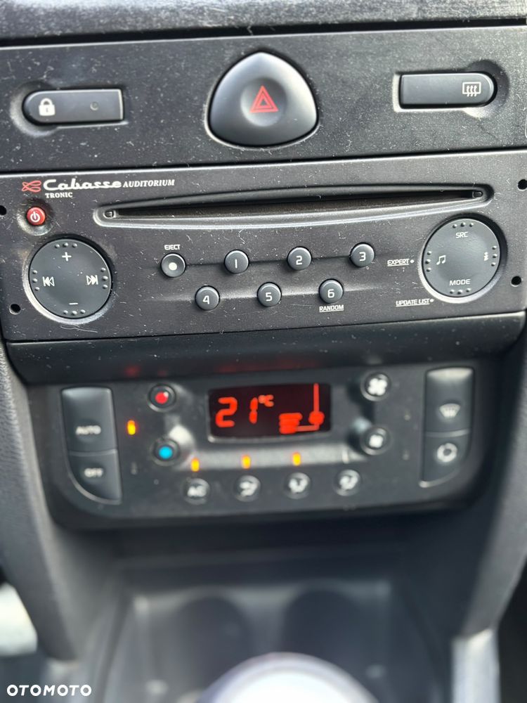 Renault Clio 2.0 16V Sport - 15