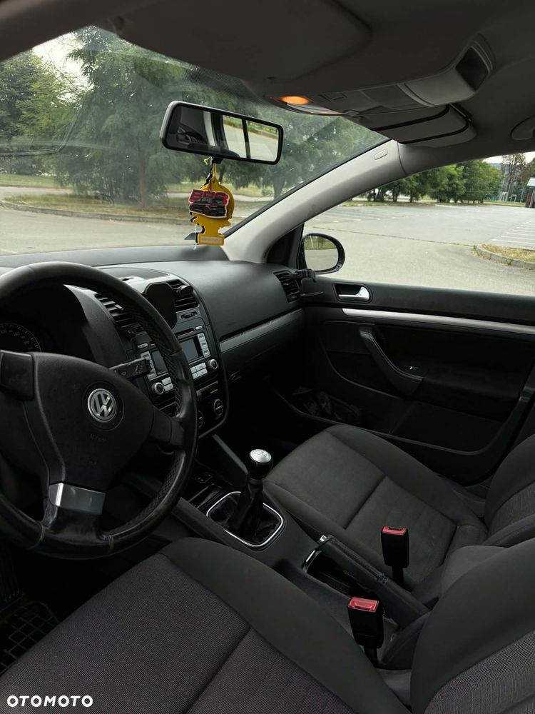 Volkswagen Golf - 4