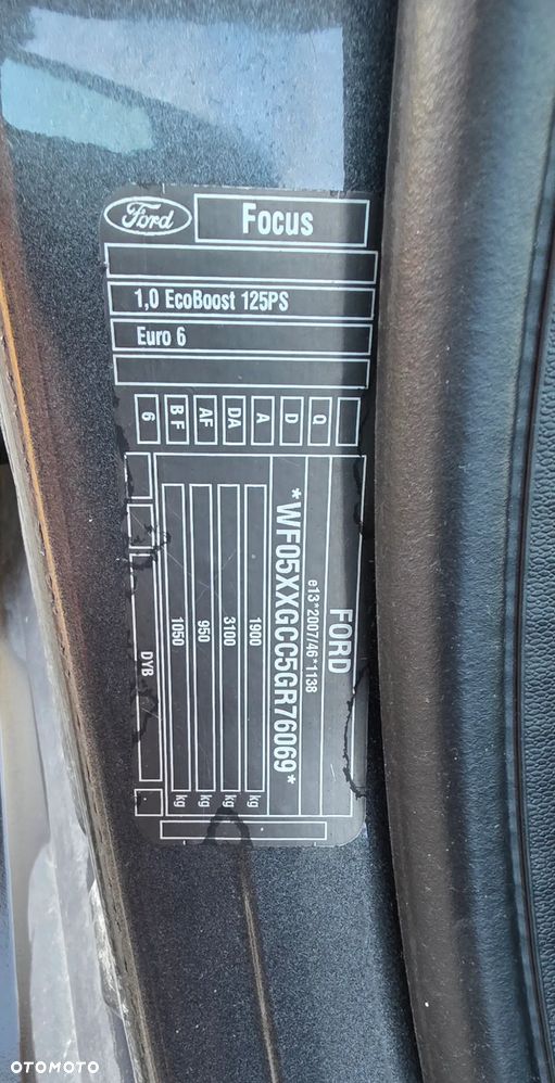 Ford Focus 1.0 EcoBoost Trend - 23