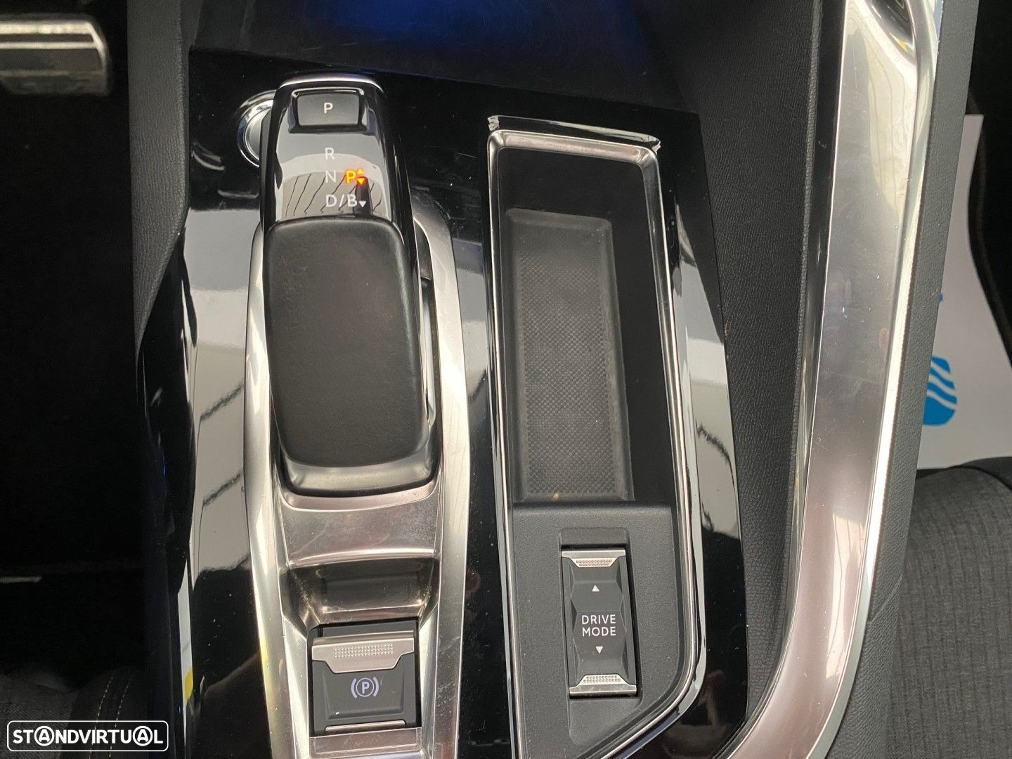 Peugeot 3008 1.6 Hybrid GT Line e-EAT8 - 31