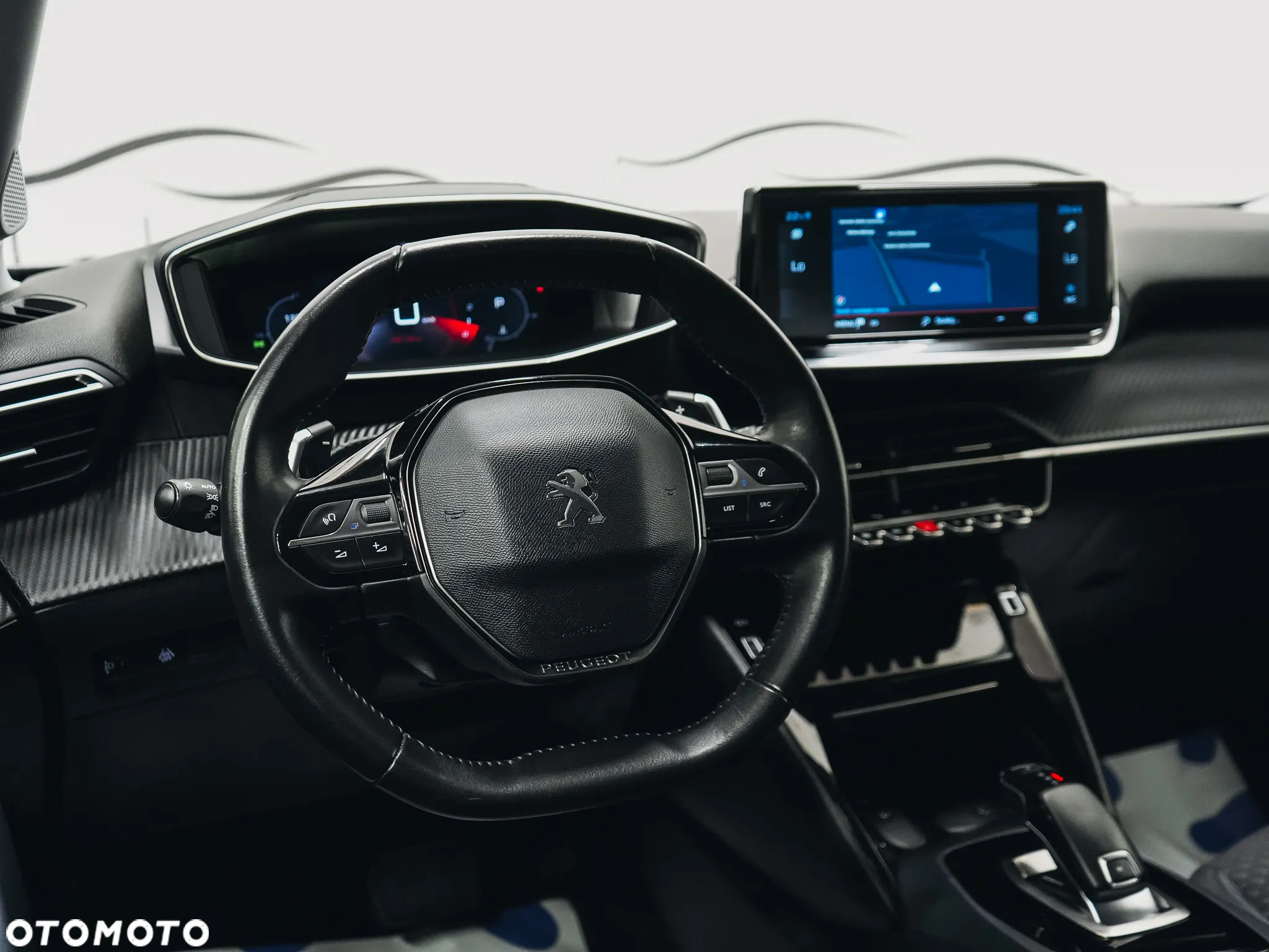Peugeot 2008 1.5 BlueHDi Allure S&S EAT8 - 19