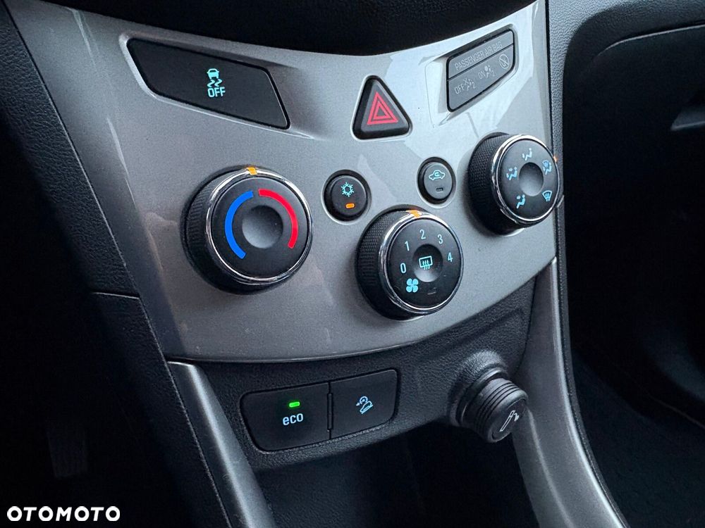 Chevrolet Trax 1.6 LS - 24