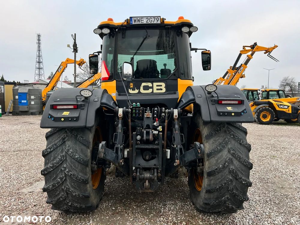 JCB Fastrac 4220 - 4