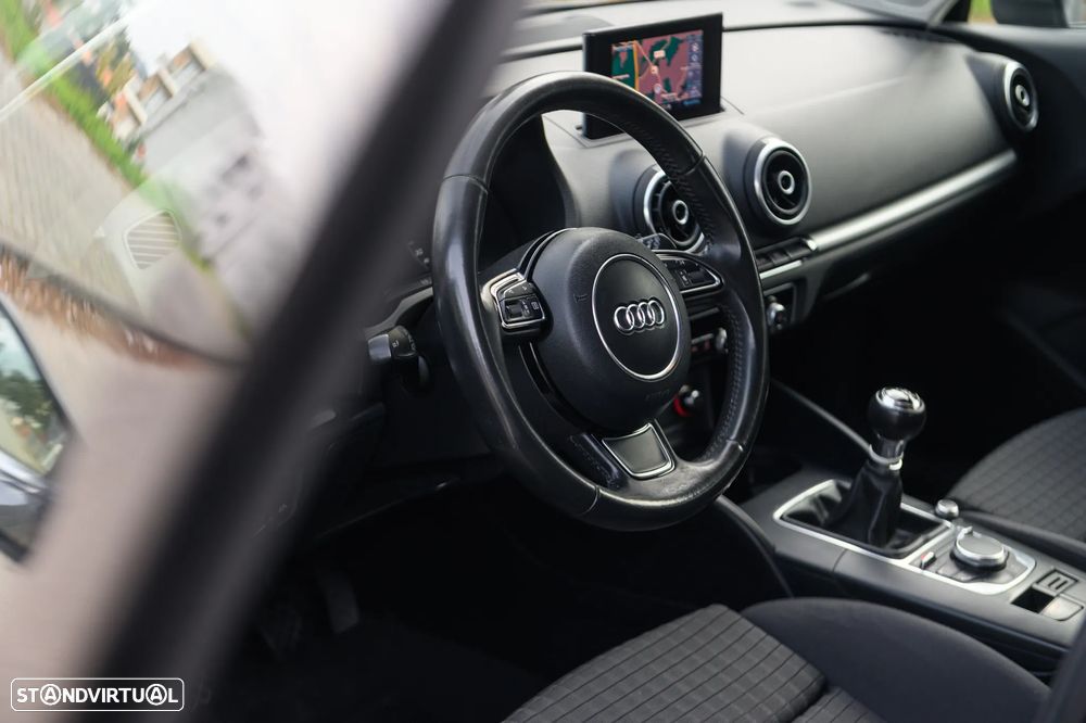 Audi A3 Sportback 1.6 TDI S-line - 15