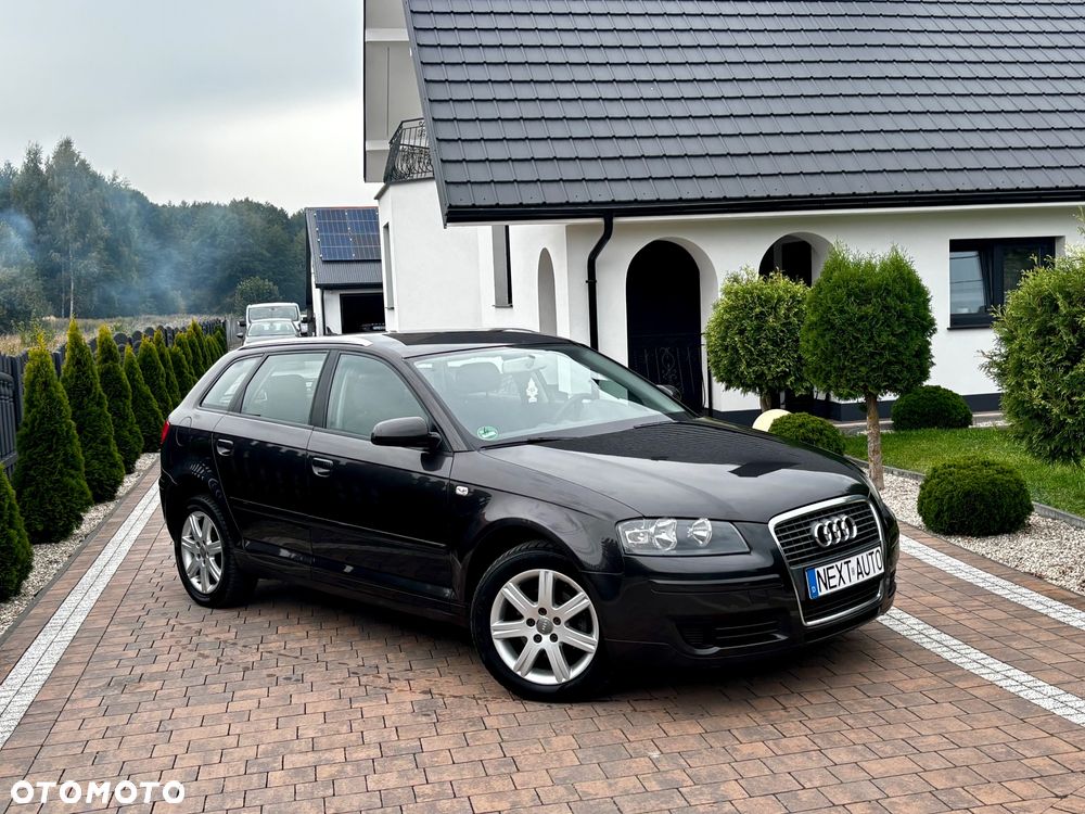 Audi A3 Sportback - 2