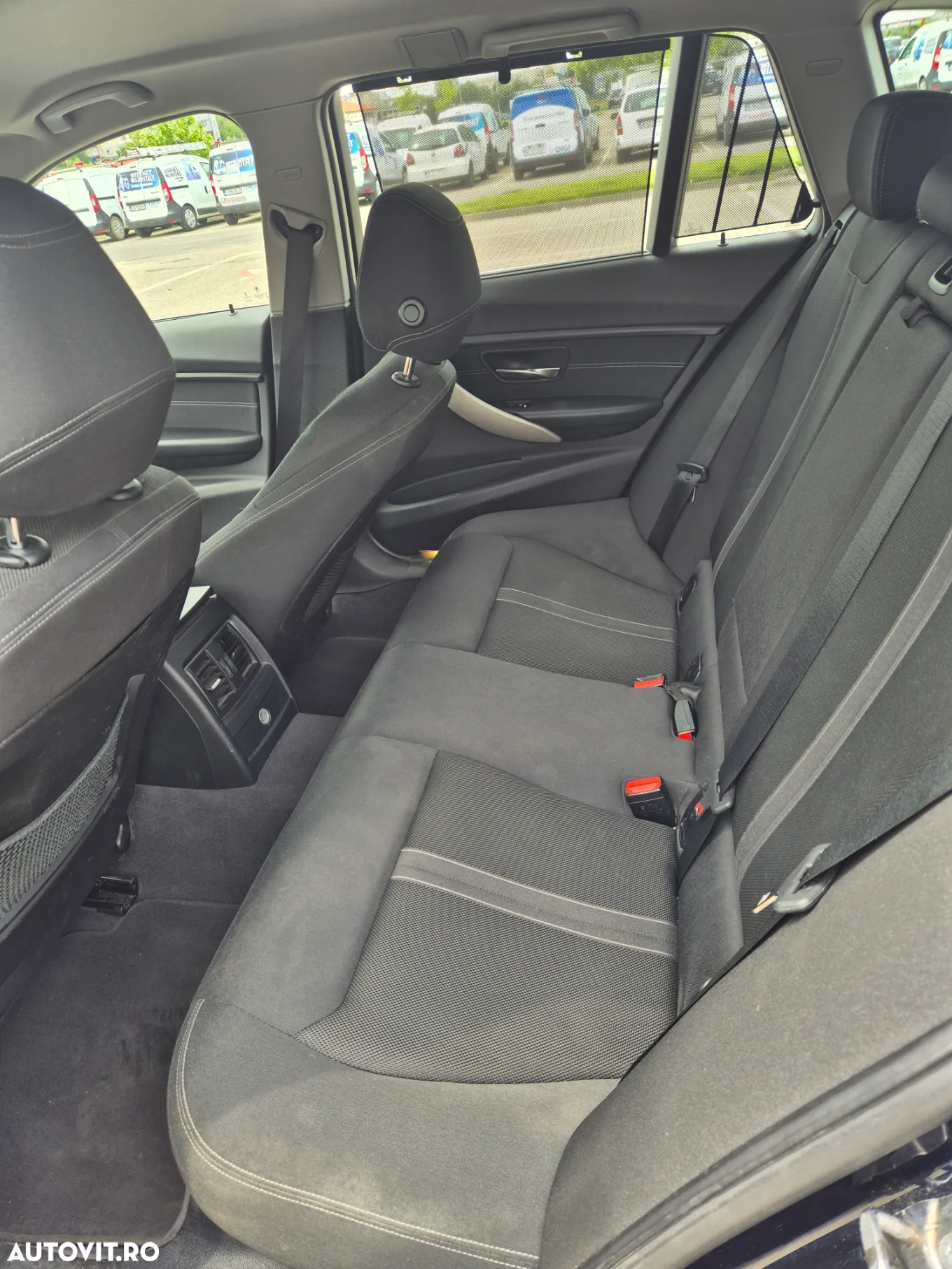 BMW Seria 3 320d Touring Aut. Efficient Dynamics Edition - 11