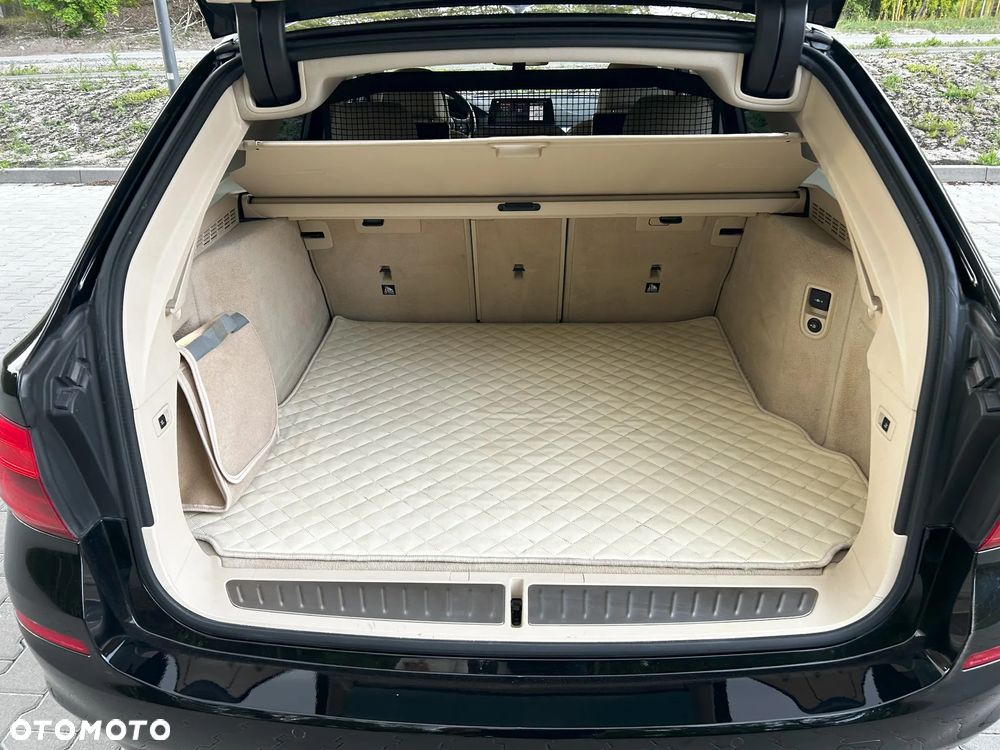 BMW Seria 5 520d xDrive - 30