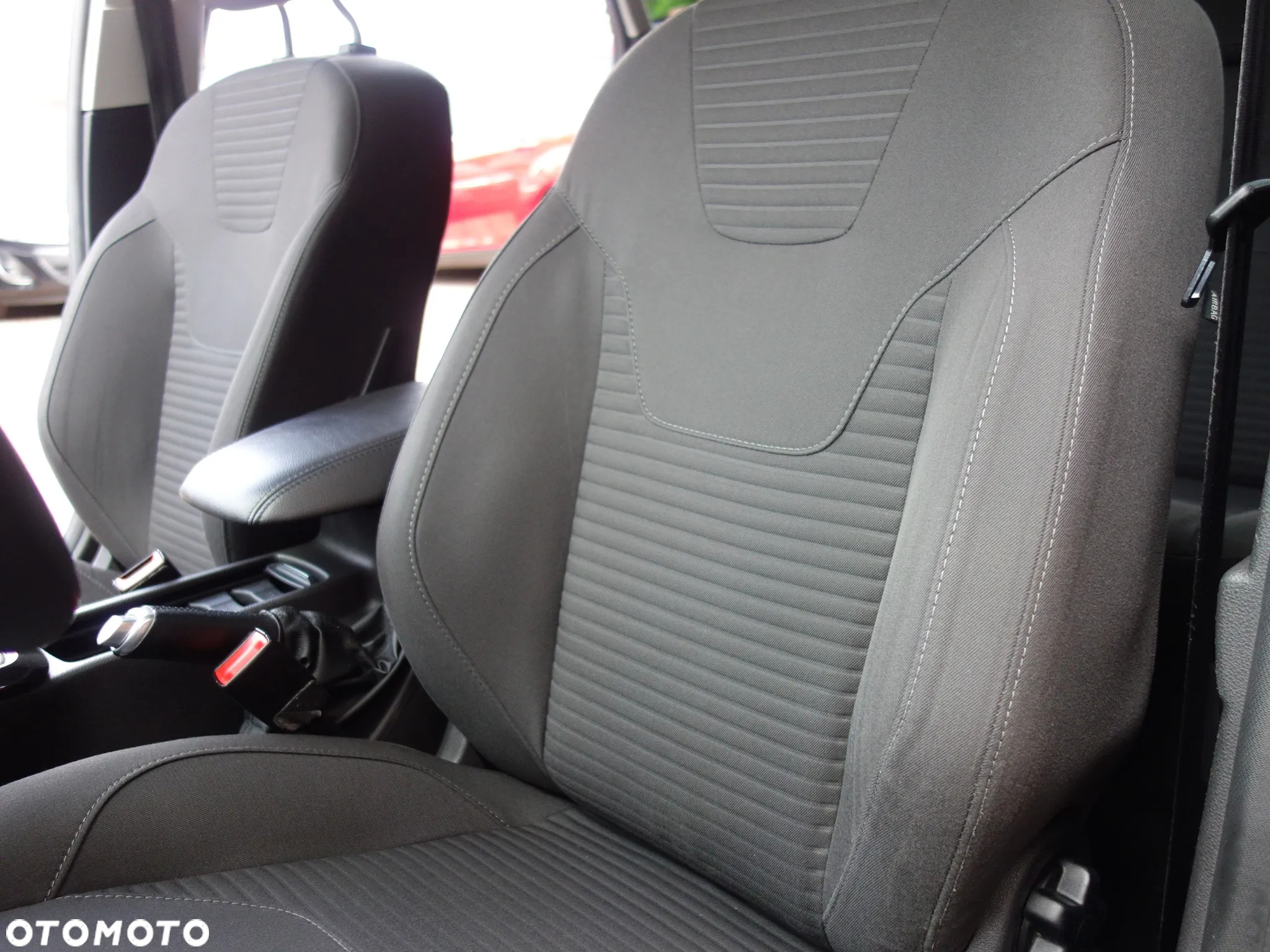 Ford Focus 2.0 TDCi Titanium ASS - 27