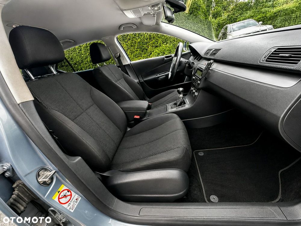 Volkswagen Passat Variant - 10