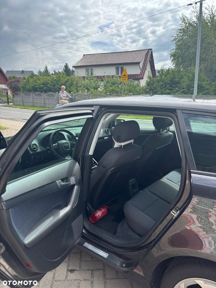 Audi A3 Sportback 1.9 TDI DPF Attraction - 9