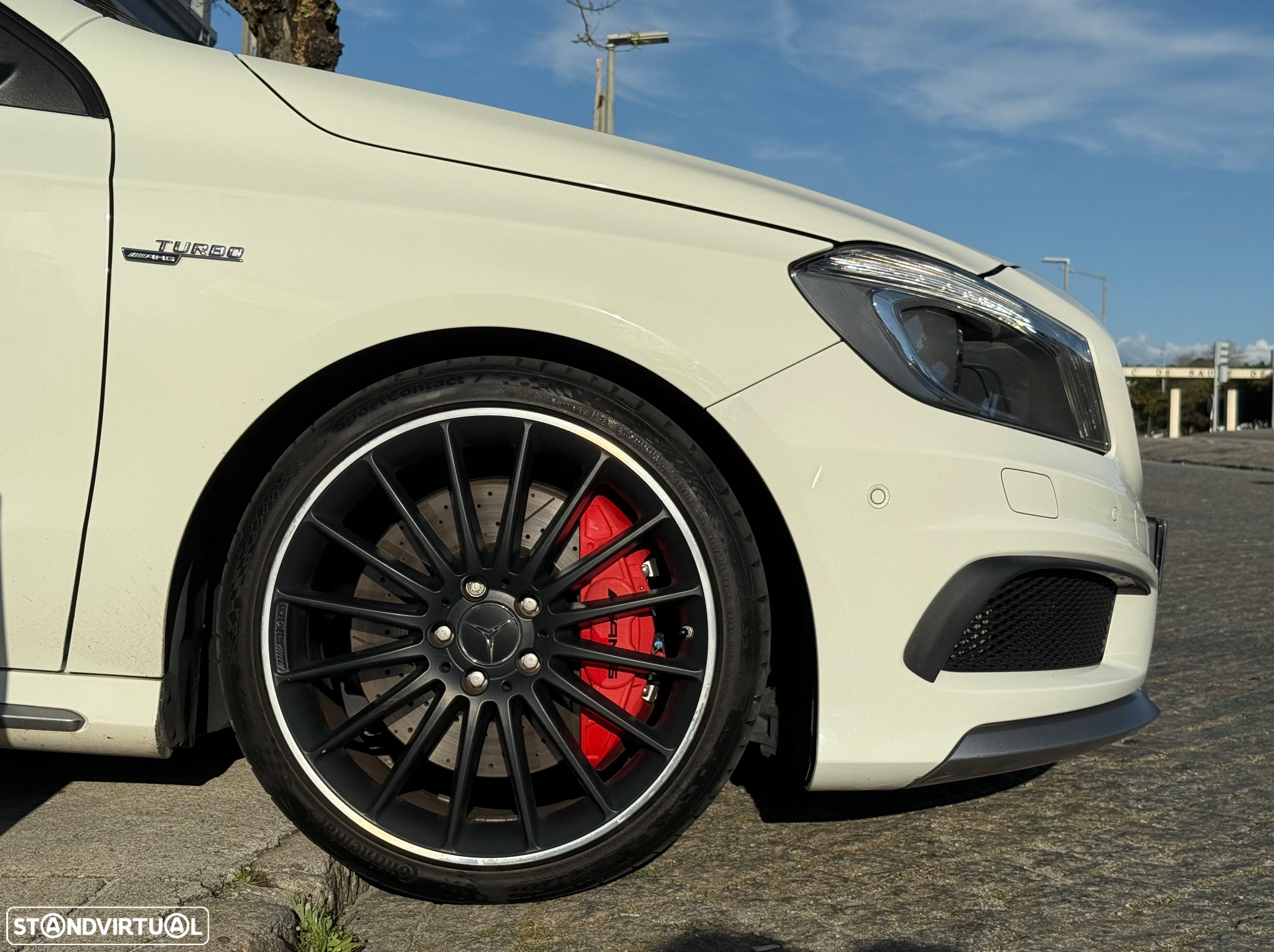 Mercedes-Benz A 45 AMG 4-Matic - 11