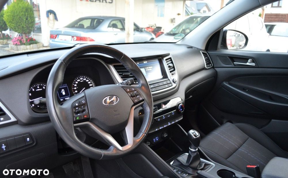 Hyundai Tucson blue 1.6 GDi 2WD Navi - 23