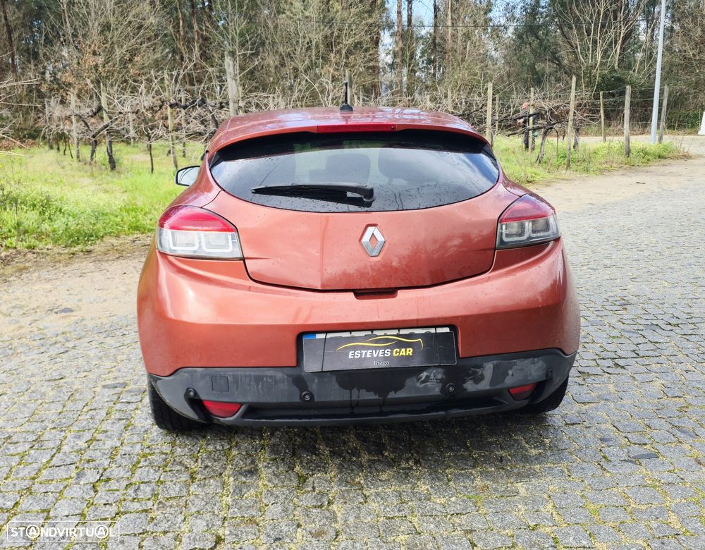 Renault Mégane 2.0 dCi Dynamique Luxe - 4