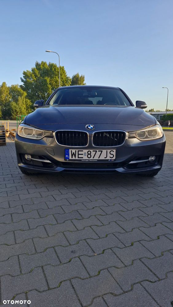 BMW Seria 3 328i - 1
