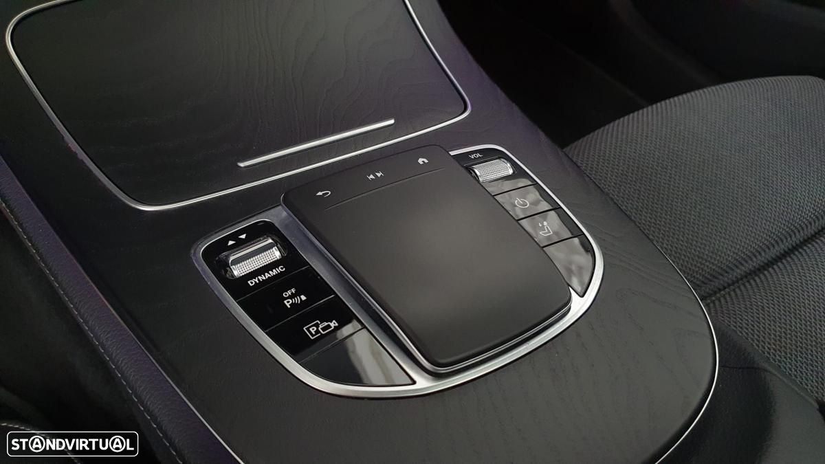 Mercedes-Benz E 300 de Avantgarde - 35