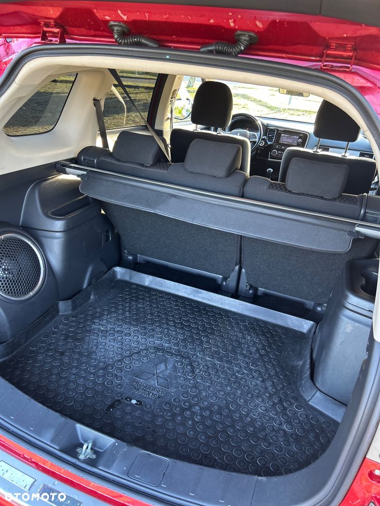 Mitsubishi Outlander - 29