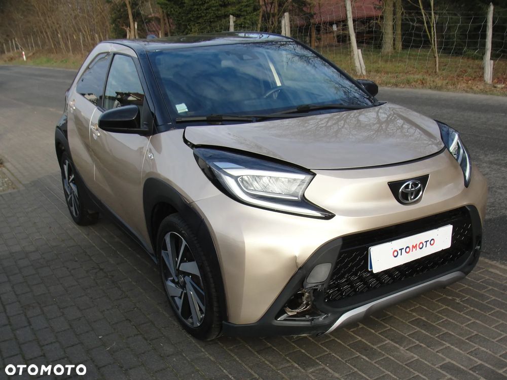 Toyota Aygo X S-CVT Air Prestige - 4