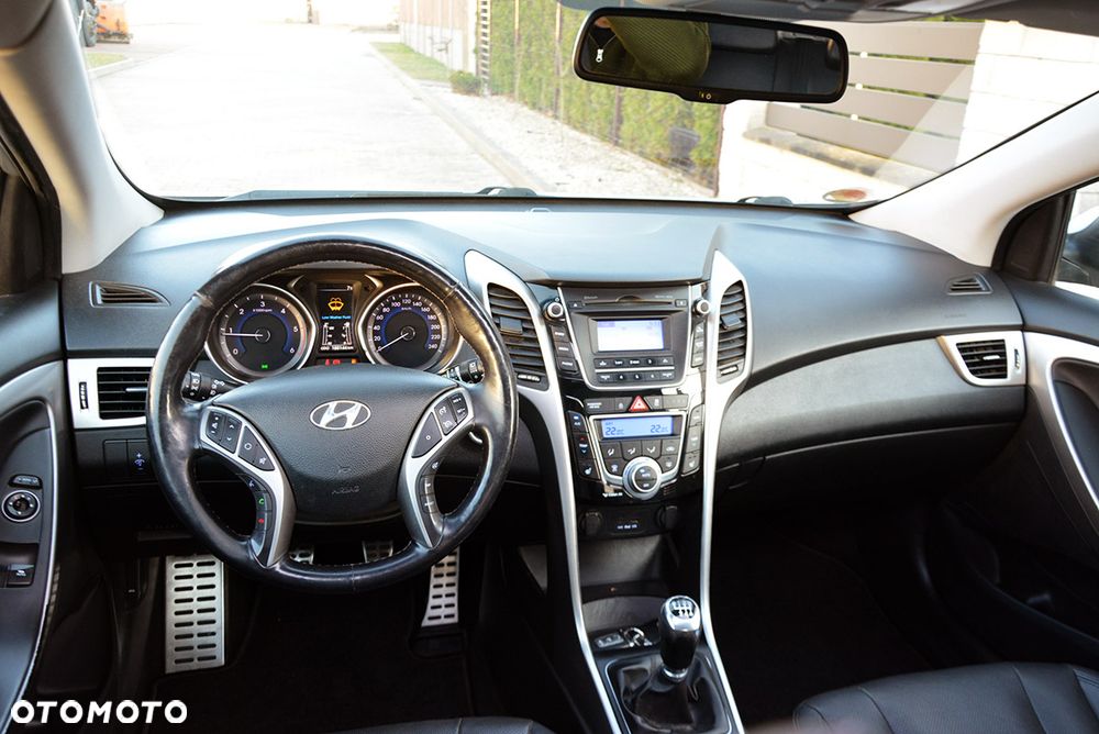 Hyundai i30 1.6 CRDi Premium - 34