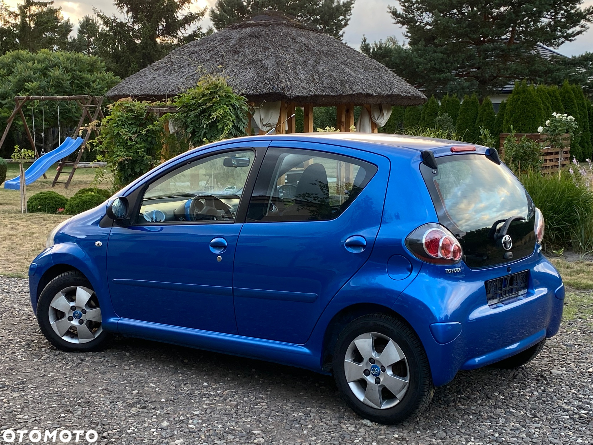 Toyota Aygo x-business - 4