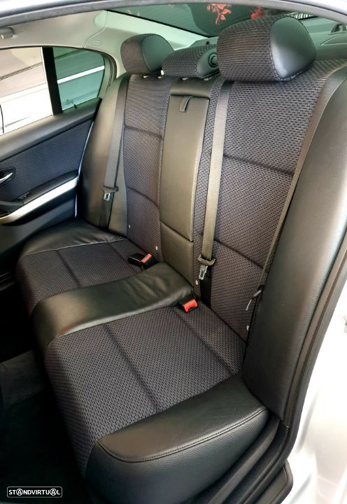 BMW 318 d LifeStyle - 16