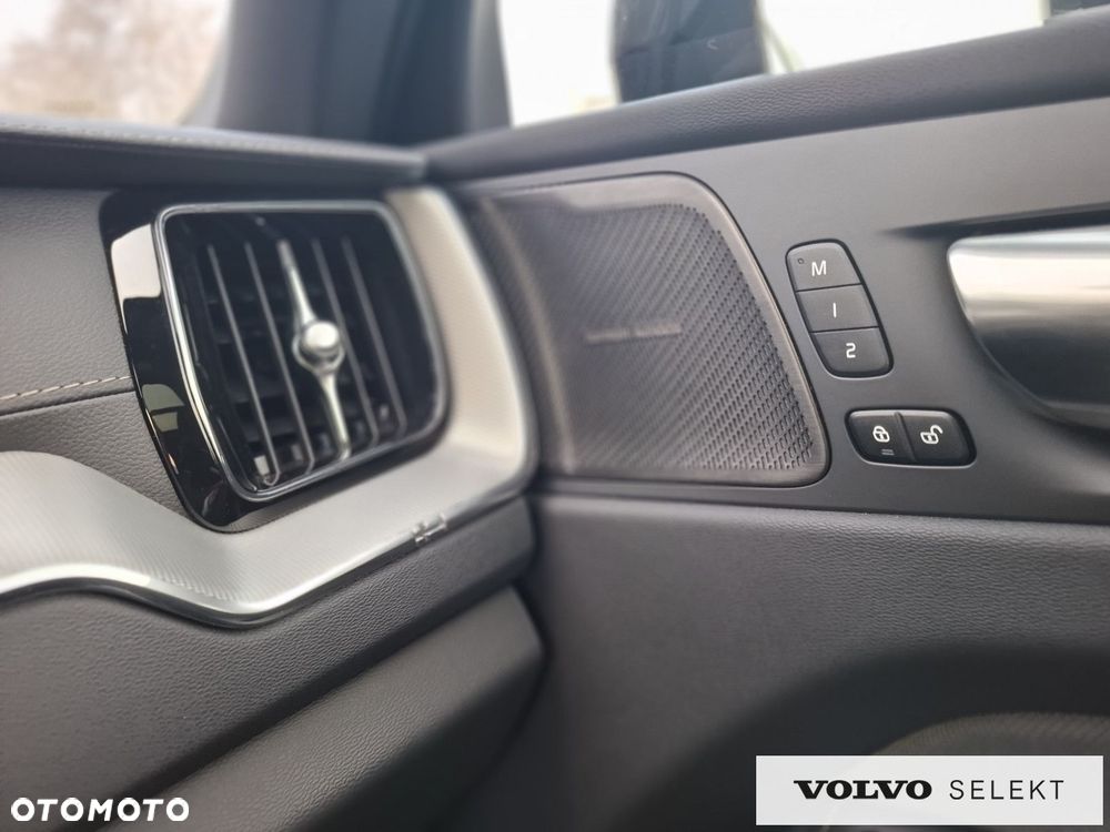 Volvo XC 60 - 31