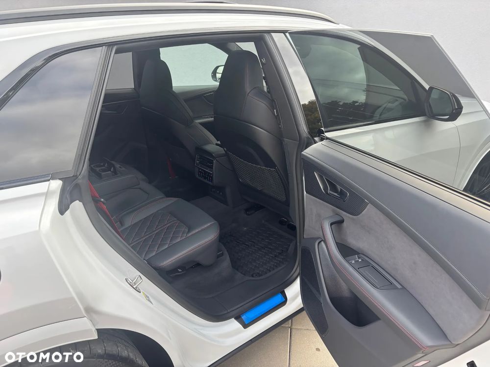 Audi Q8 - 11