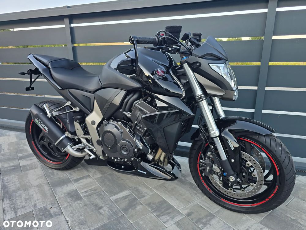 Honda CB - 1