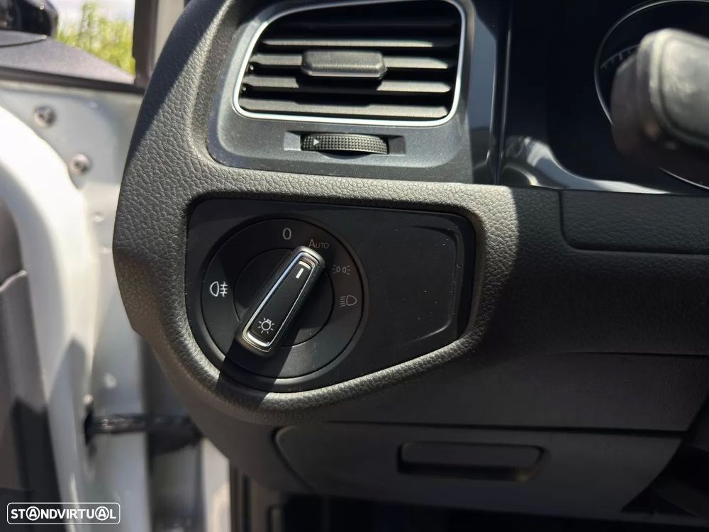 VW Golf 1.0 TSI R-Line - 19