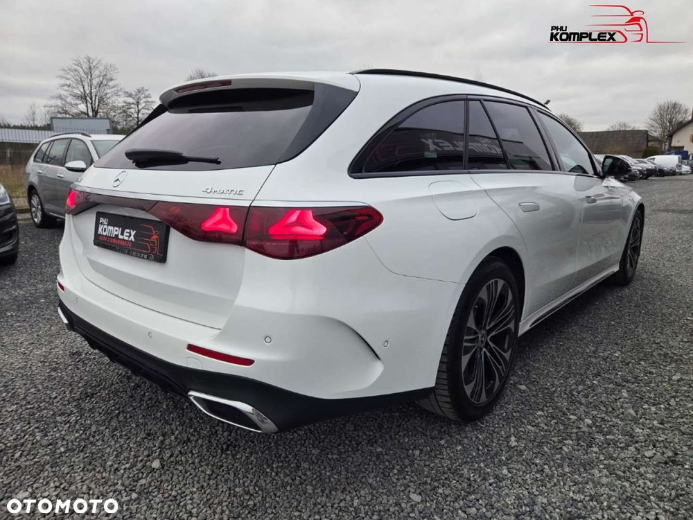 Mercedes-Benz Klasa E - 9