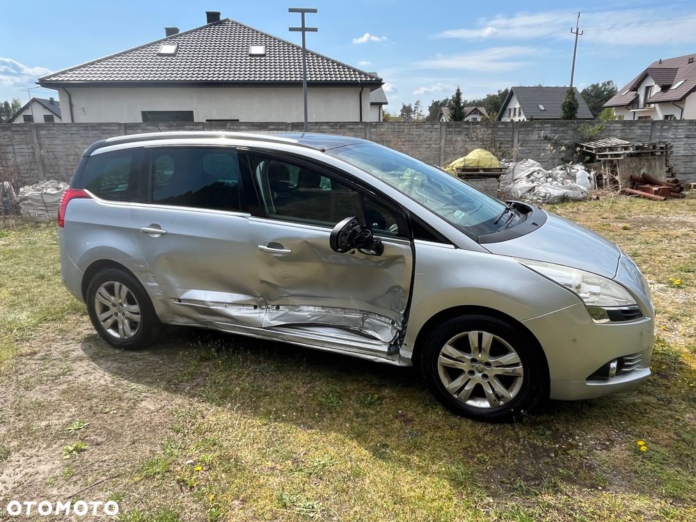 Peugeot 5008 HDI FAP 110 Platinum - 6