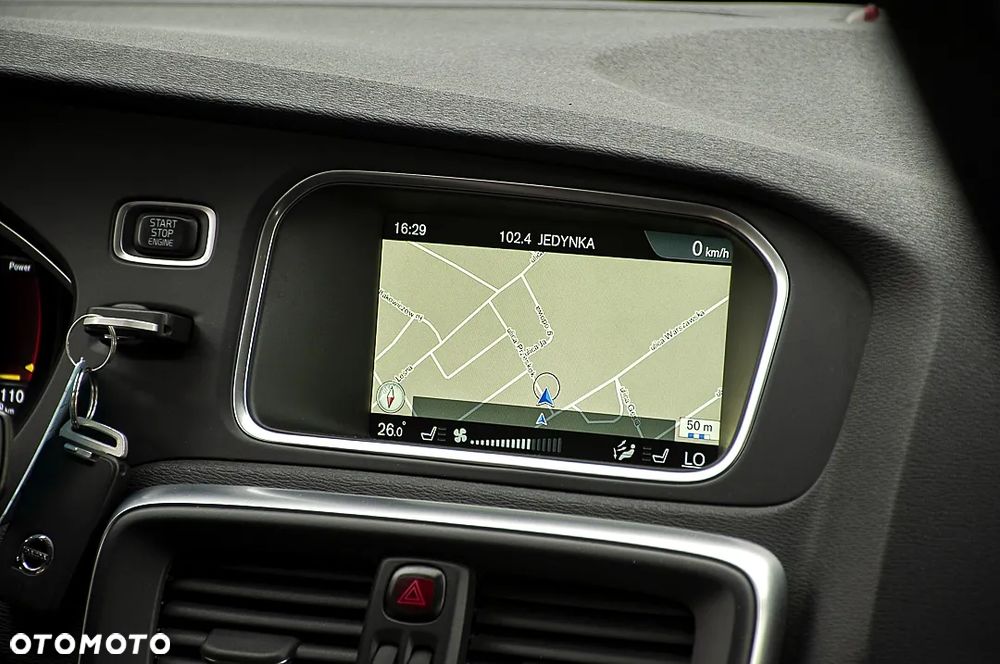Volvo V40 D2 Drive-E Momentum - 27