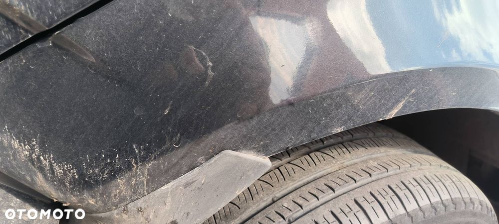 BŁOTNIK PRAWY PRZÓD CHRYSLER ASPEN 5.7 - 3