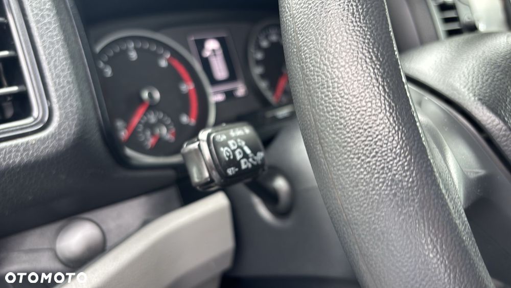 Volkswagen Crafter - 12