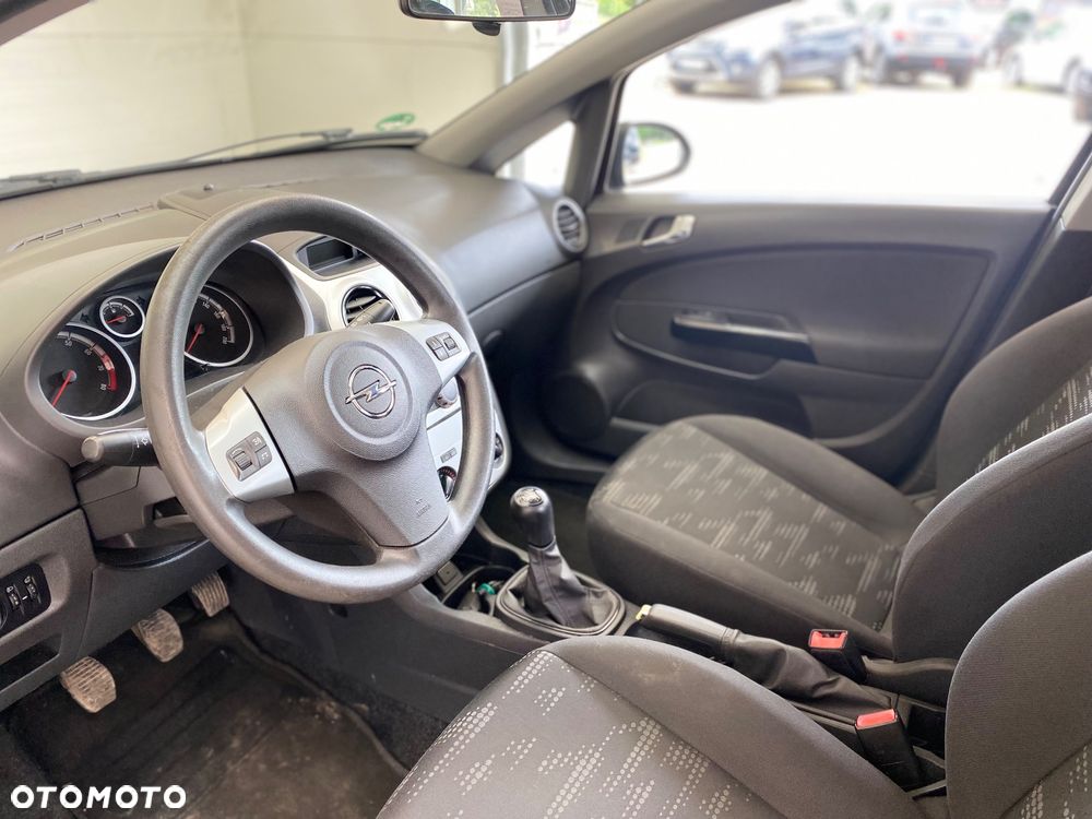 Opel Corsa 1.2 Edition - 10