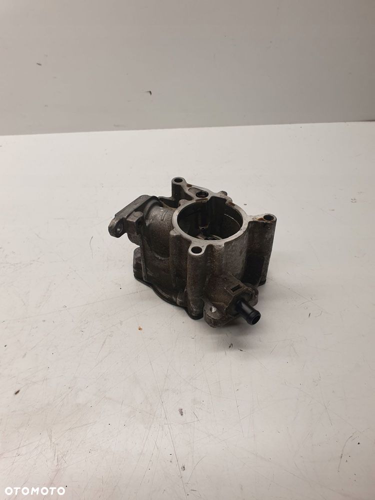 POMPA VACUM AUDI A4 A3 A6 VW 2,0 TFSI 06J145100C - 1
