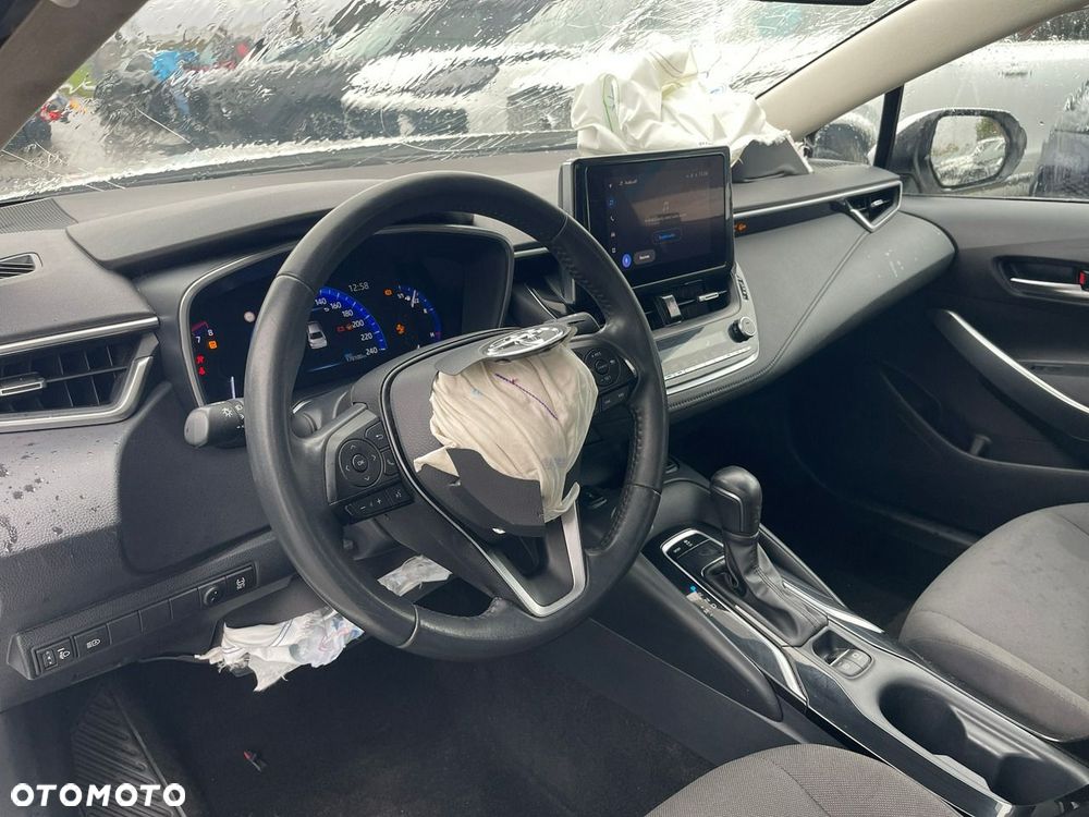 Toyota Corolla - 6